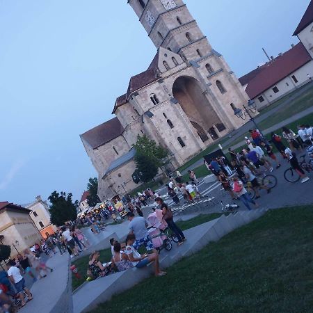 Strada Poligonului Apartament Apartment Alba Iulia Luaran gambar